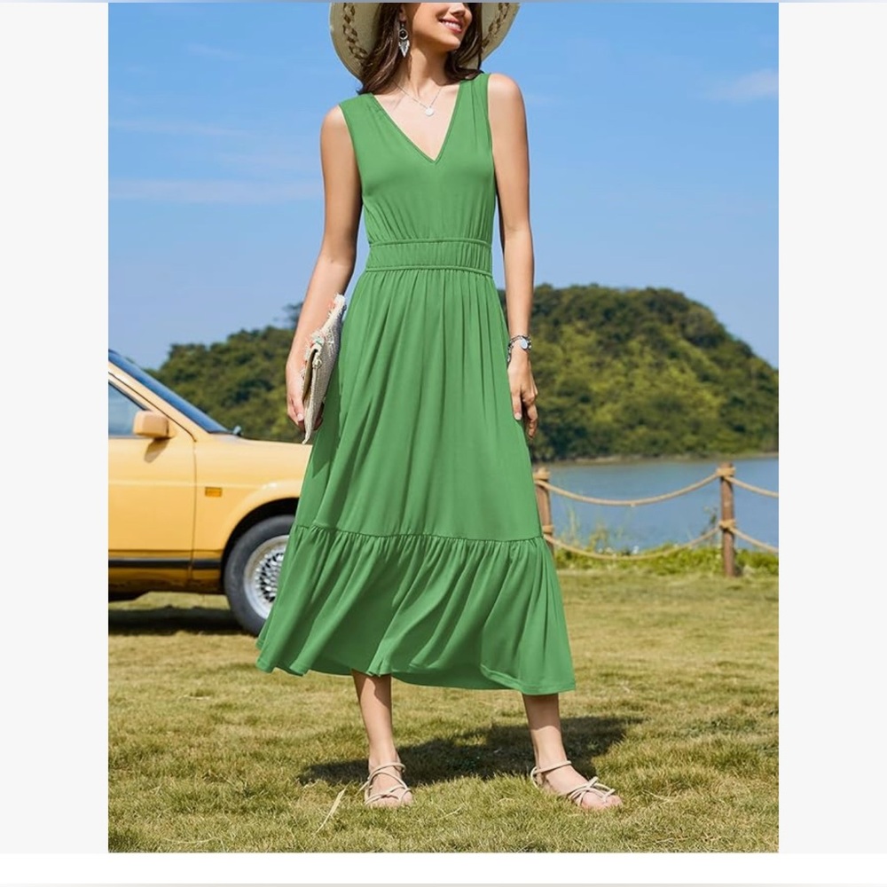 NWT GREEN KNIT MAXI DRESS POCKETS-S